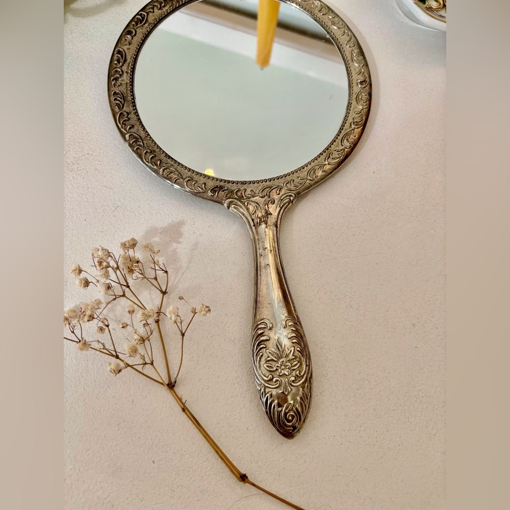 Vintage Silver Plated Mirror With Floral Design - Picture 2 of 8